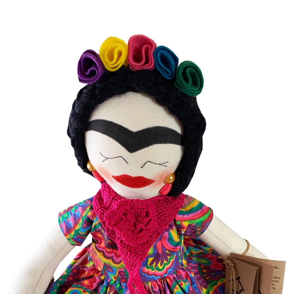 Boneca de pano Frida Kahlo | Armazém das Oficinas, loja solidária em Campinas