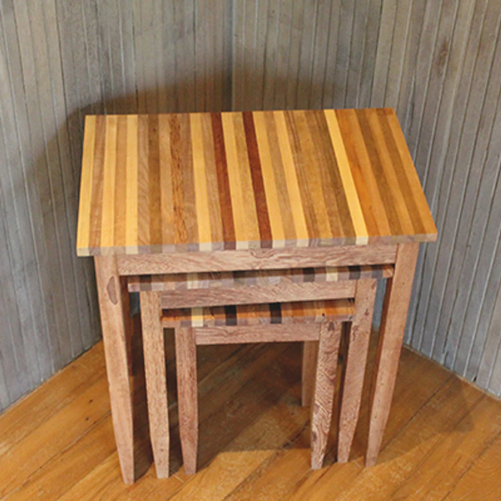 Conjunto mesa ninho lateral em madeira 3 peças