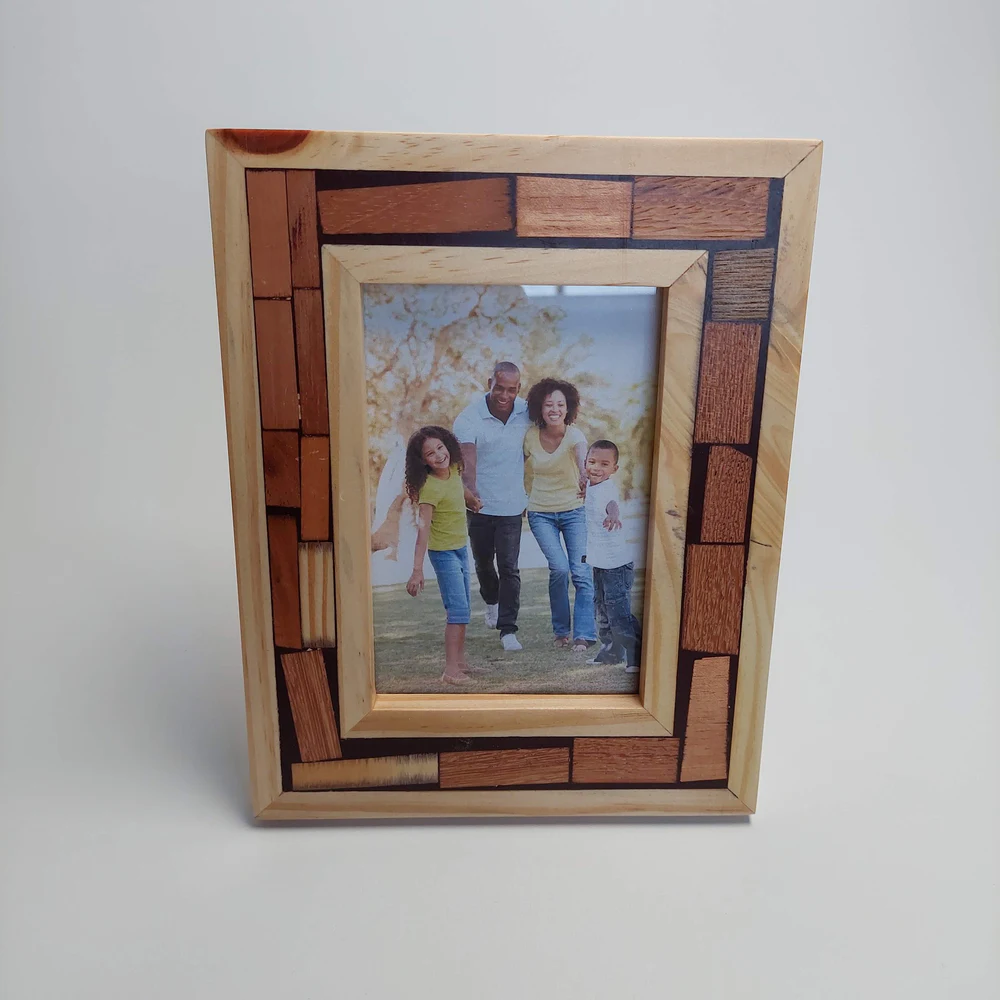 Porta retrato mosaico madeira P
