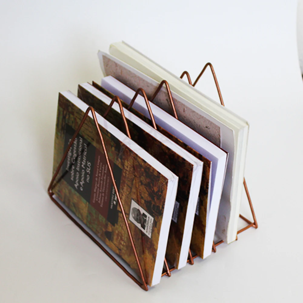 Suporte para livros em ferro
